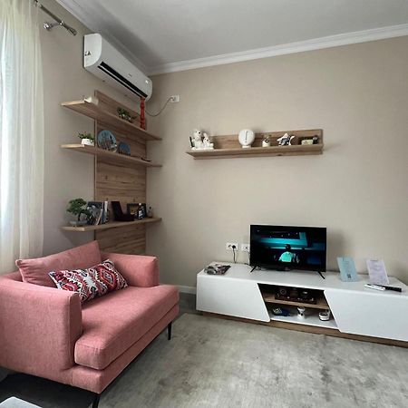 Cozy Flat Near Air Albania Stadium 1 Tiranë Ngoại thất bức ảnh